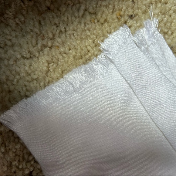 Vince Camuto Long White Scarf - Picture 3 of 7